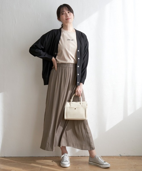 ikka(イッカ)の「【親子コーデ】ロゴフォトプリントT(Tシャツ/カットソー・レディース・ホワイト/チャコールグレー/オフホワイト/ベージュ/ライトブルー/ブラック・S/M/L)」の14枚目の写真