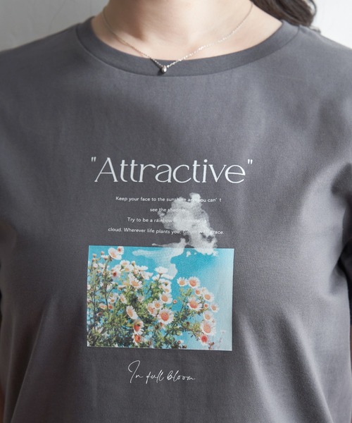 ikka(イッカ)の「【親子コーデ】ロゴフォトプリントT(Tシャツ/カットソー・レディース・ホワイト/チャコールグレー/オフホワイト/ベージュ/ライトブルー/ブラック・S/M/L)」の22枚目の写真