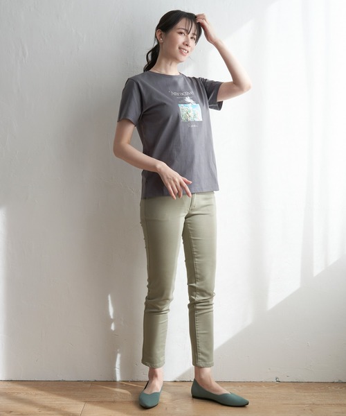 ikka(イッカ)の「【親子コーデ】ロゴフォトプリントT(Tシャツ/カットソー・レディース・ホワイト/チャコールグレー/オフホワイト/ベージュ/ライトブルー/ブラック・S/M/L)」の11枚目の写真