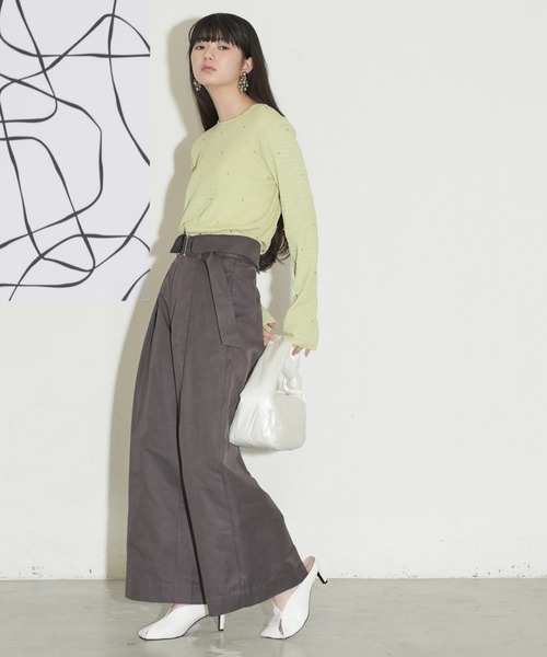 THE YOn(ザヨン)の「ドットスタッズリップルトップス(Tシャツ/カットソー・レディース・アイボリー/ブラック/ライム/ベージュ/グレイッシュベージュ・FREE)」の9枚目の写真