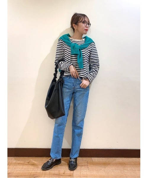 SOMETHING(サムシング)の「SOMETHING(サムシング)「ELSA」スタンダードストレートパンツ(デニムパンツ・レディース・ライトインディゴブルー・30inch/28inch/29inch/25inch/26inch/27inch)」の3枚目の写真