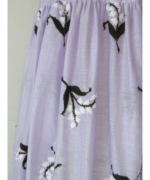 nesessaire(ネセセア)の「ミュゲ(すずらん)エンブロイダリージレ(ベスト・レディース・ベージュ/ネイビー/ライラック・38)」の21枚目の写真