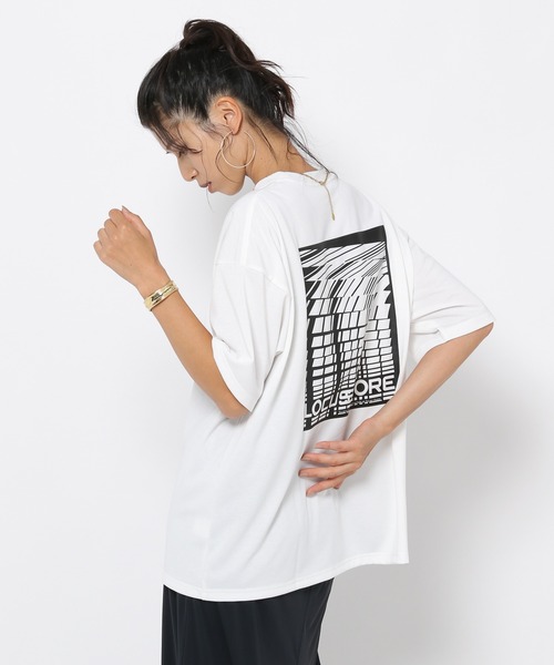 HEREIAM（ヘレイアム）の「【HEREIAM】吸水速乾／LOCUSSCORE TEE(ユニセックス)（Tシャツ/カットソー・レディース・ブラック/ホワイト・LARGE/MEDIUM）」の9枚目の写真