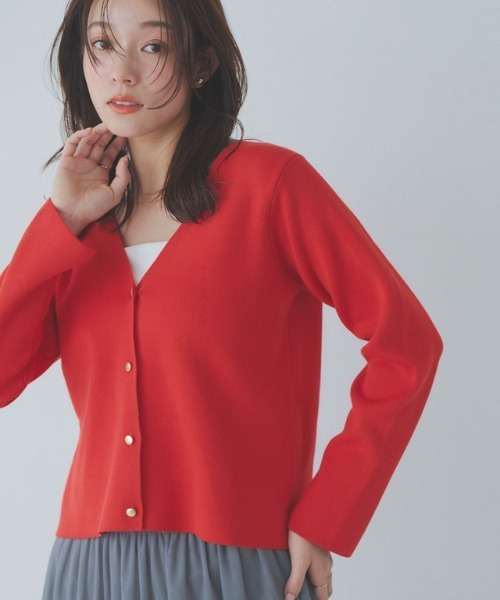 Pierrot(ピエロ)の「ショート丈ニットカーディガン(カーディガン/ボレロ・レディース・アイボリー/レッド/ブラック・M/L)」の5枚目の写真