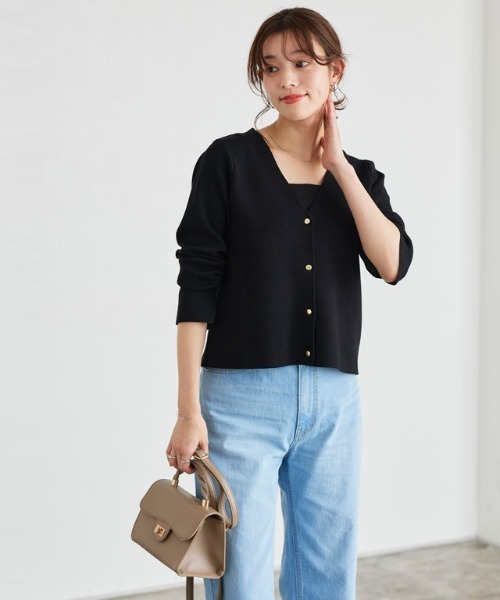 Pierrot(ピエロ)の「ショート丈ニットカーディガン(カーディガン/ボレロ・レディース・アイボリー/レッド/ブラック・M/L)」の13枚目の写真