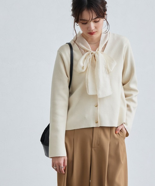 Pierrot(ピエロ)の「ショート丈ニットカーディガン(カーディガン/ボレロ・レディース・アイボリー/レッド/ブラック・M/L)」の18枚目の写真