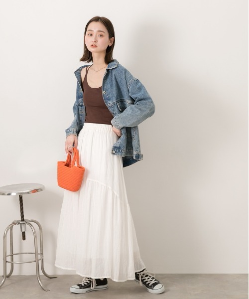ad thie(アドティエ)の「ダブルストラップ クロップドタンクトップ(キャミソール・レディース・ブラウン/ライトカーキ/チャコール/マスタード/ブラック/オフホワイト・FREE)」の21枚目の写真