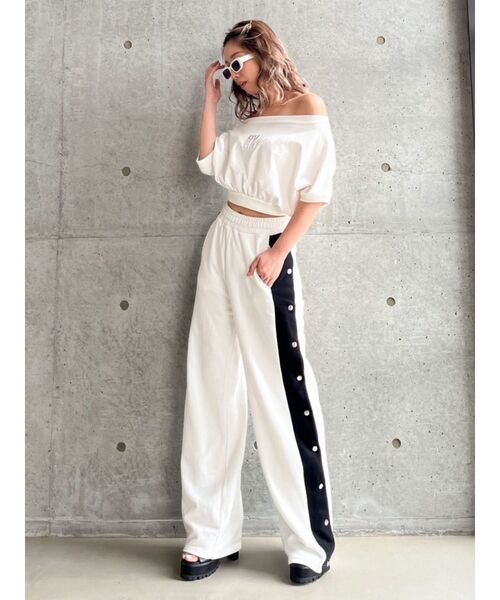 GYDA（ジェイダ）の「サイドライン裏毛ワイドパンツ（その他パンツ・レディース・オフホワイト/ブラック・FREE）」の5枚目の写真