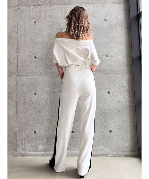 GYDA（ジェイダ）の「サイドライン裏毛ワイドパンツ（その他パンツ・レディース・オフホワイト/ブラック・FREE）」の6枚目の写真