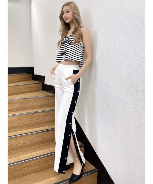 GYDA（ジェイダ）の「サイドライン裏毛ワイドパンツ（その他パンツ・レディース・オフホワイト/ブラック・FREE）」の9枚目の写真