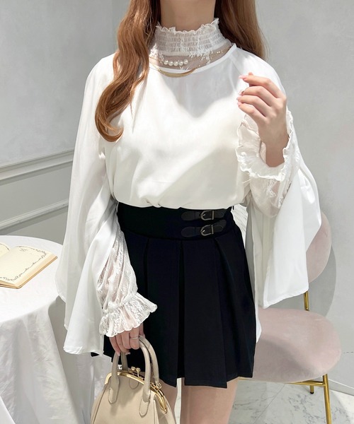 apres jour(アプレジュール)の「ネックレス付きスリットブラウス【ZOZOTOWN限定アイテム】(シャツ/ブラウス・レディース・サックスブルー/オフホワイト/レッド系その他/ブラック系その他・X-LARGE/フリー)」の5枚目の写真