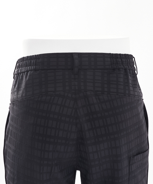 5351 POUR LES HOMMES（ゴーサンゴーイチプールオム）の「シェルテックエンボスチェック ショートパンツ（その他パンツ・メンズ・ホワイト/ブラック・48/46/44）」の10枚目の写真