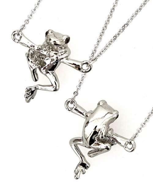 an meets zakka（アンミツザッカ）の「an meets zakka カエルショートネックレス(40cm)（ネックレス・メンズ・B/アンティークシルバー/シルバー/ガンメタ/アンティークゴールド/ゴールド/ブロンズ/グリーン・ONE SIZE/45cm）」の3枚目の写真