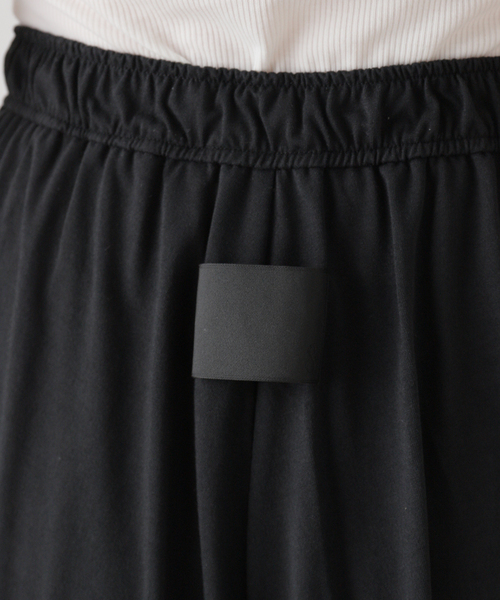 COGTHEBIGSMOKE(コグザビッグスモーク)の「*【COGTHEBIGSMOKE/コグ ザ ビッグスモーク】 HALO SEMI-FLARE SKIRT(スカート・レディース・ブラック・FREE)」の15枚目の写真