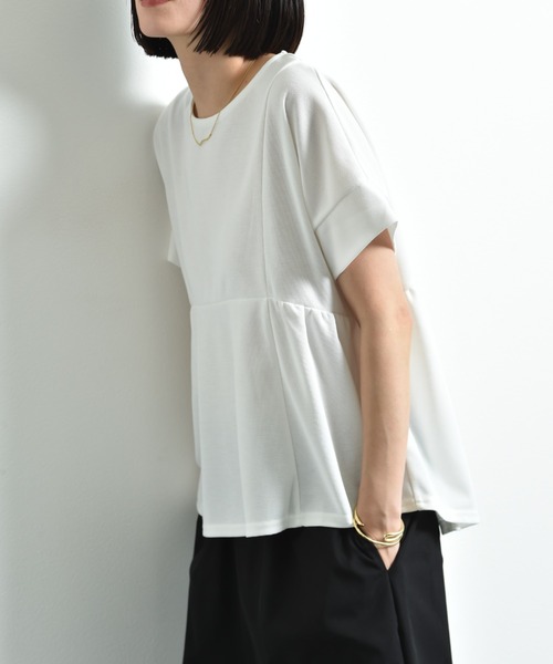 INTERPLANET(インタープラネット)の「ミラノリブサイドギャザーBACK ZIPプルオーバー(Tシャツ/カットソー・レディース・オフホワイト/グレイッシュベージュ/ブラック・FREE)」の8枚目の写真