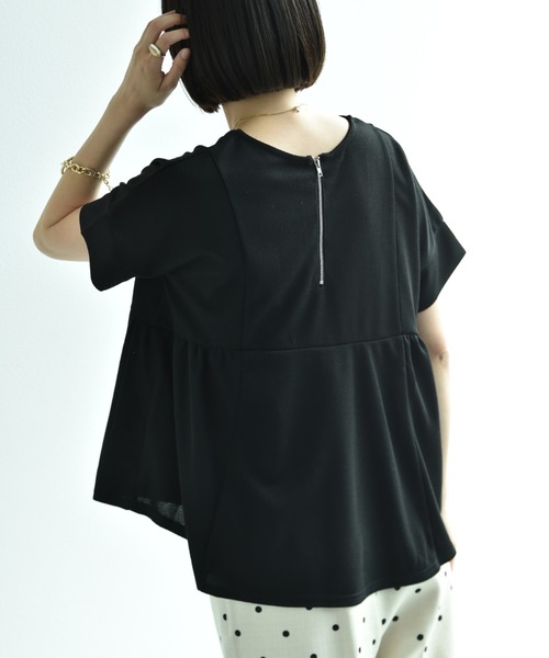 INTERPLANET(インタープラネット)の「ミラノリブサイドギャザーBACK ZIPプルオーバー(Tシャツ/カットソー・レディース・オフホワイト/グレイッシュベージュ/ブラック・FREE)」の16枚目の写真