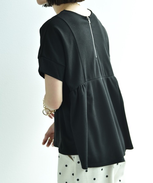 INTERPLANET(インタープラネット)の「ミラノリブサイドギャザーBACK ZIPプルオーバー(Tシャツ/カットソー・レディース・オフホワイト/グレイッシュベージュ/ブラック・FREE)」の17枚目の写真