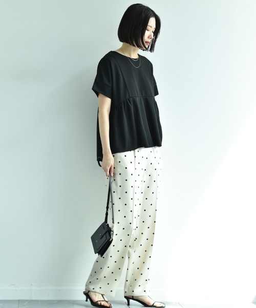 INTERPLANET(インタープラネット)の「ミラノリブサイドギャザーBACK ZIPプルオーバー(Tシャツ/カットソー・レディース・オフホワイト/グレイッシュベージュ/ブラック・FREE)」の21枚目の写真