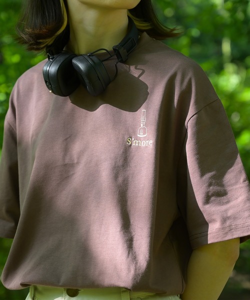 S'more（スモア）の「COTTON T SHIRTS - S'more gear illustration (SS)（Tシャツ/カットソー・レディース・ベージュ/カーキ/ブラウン・MEDIUM/SMALL/X-LARGE/LARGE）」の4枚目の写真