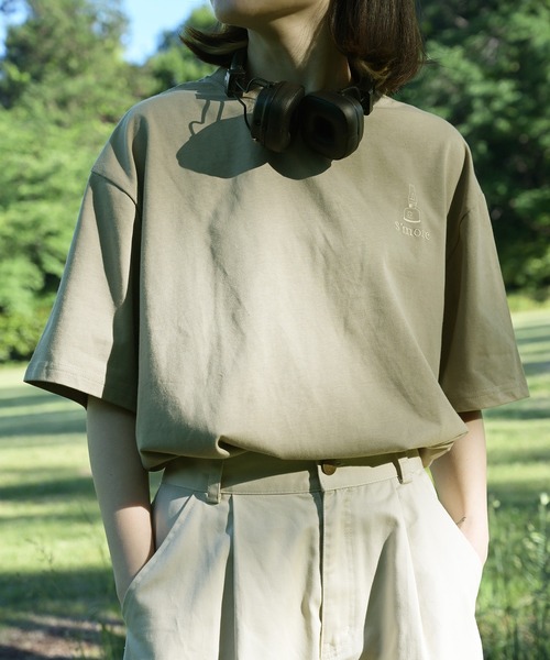 S'more（スモア）の「COTTON T SHIRTS - S'more gear illustration (SS)（Tシャツ/カットソー・レディース・ベージュ/カーキ/ブラウン・MEDIUM/SMALL/X-LARGE/LARGE）」の16枚目の写真