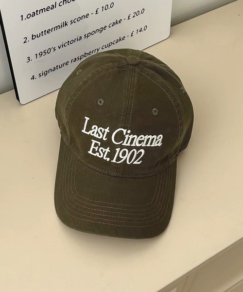 LAFFMO（ラフモ）の「レタリングロゴキャップ（キャップ・レディース・ブラウン/ネイビー/オフホワイト/グレー/ブラック・F）」の5枚目の写真