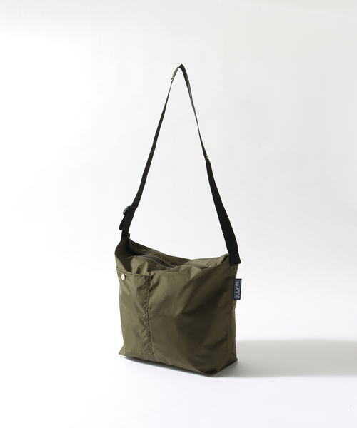 JULY NINE（ジュライナイン）の「JULY NINE / ジュライ ナイン SEQUAL with POCKET（ショルダーバッグ・メンズ・チャコールグレー/ブラック/グリーン・FREE）」の3枚目の写真