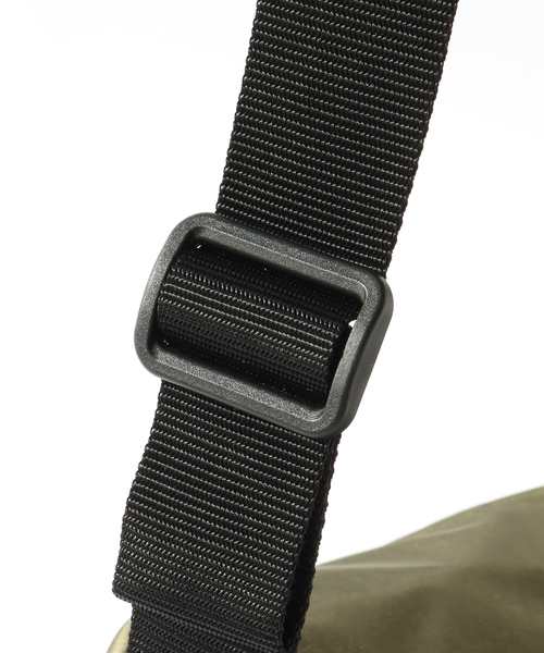 JULY NINE（ジュライナイン）の「JULY NINE / ジュライ ナイン SEQUAL with POCKET（ショルダーバッグ・メンズ・チャコールグレー/ブラック/グリーン・FREE）」の9枚目の写真