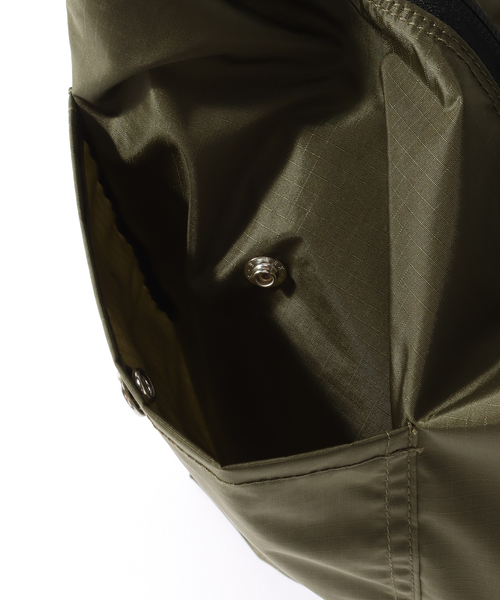 JULY NINE（ジュライナイン）の「JULY NINE / ジュライ ナイン SEQUAL with POCKET（ショルダーバッグ・メンズ・チャコールグレー/ブラック/グリーン・FREE）」の11枚目の写真