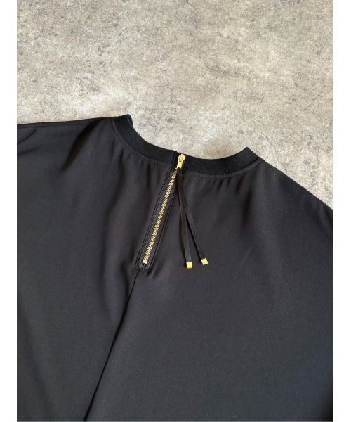 Emma Taylor(エマテイラー)の「【手洗い可能】再入荷バックジップジョーゼットTブラウス(シャツ/ブラウス・レディース・ホワイト/ブラック/ベージュ/チャコールグレー・FREE)」の7枚目の写真