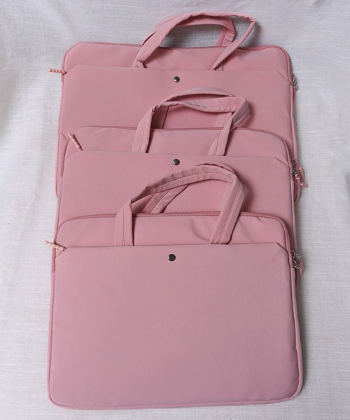 Alite cloth(アリーテクロス)の「サイド収納付きトート型PCケース タブレットケース(PC・タブレットケース・レディース・ブラック/グレー/アイボリー/グリーン/ピンク・M/S/L)」の5枚目の写真