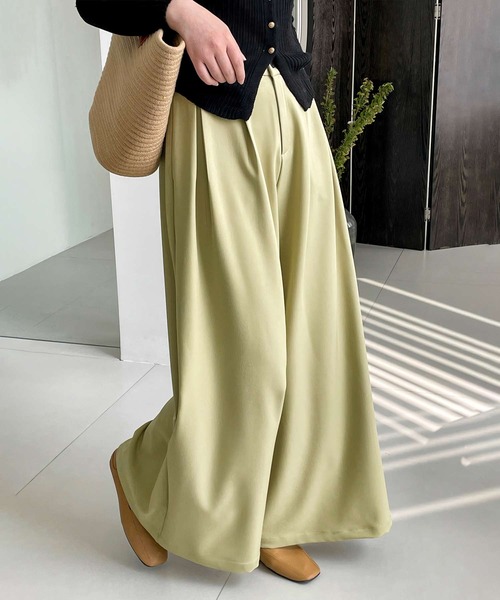 OSYAREVO（オシャレボ）の「ワイド パンツ スラックス（スラックス・レディース・ベージュ/グレー/グリーン・LARGE/MEDIUM）」の3枚目の写真