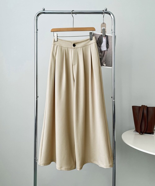 OSYAREVO（オシャレボ）の「ワイド パンツ スラックス（スラックス・レディース・ベージュ/グレー/グリーン・LARGE/MEDIUM）」の6枚目の写真