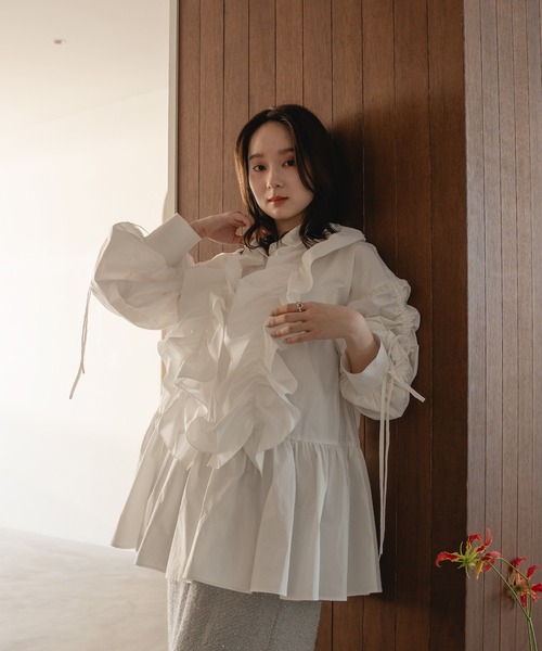 mideal（マイディール）の「2way frill drawstring tunic / 2wayフリルドロストチュニックブラウス（チュニック・レディース・ホワイト/チャコールグレー・FREE）」の8枚目の写真