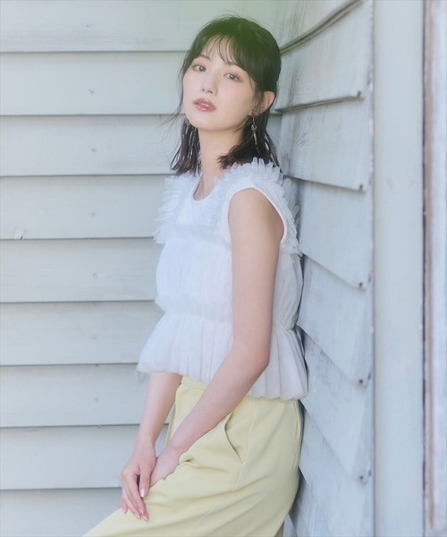 SWINGLE(スウィングル)の「チュールビスチェアンサンブルカットソー(Tシャツ/カットソー・レディース・ブラック/ベージュ/オフホワイト・FREE)」の6枚目の写真