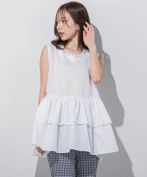 QUEENS COURT(クイーンズコート)の「ネックパールチュニック≪手洗い可能≫(チュニック・レディース・ホワイト/ホワイト系その他/ブラック・M)」の6枚目の写真