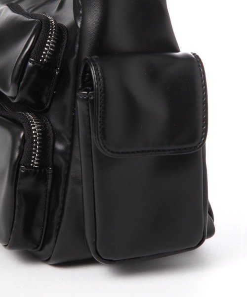 tiny tiny（ティニーティニー）の「マルチポケットショルダーバッグ[tiny tiny(ティニーティニー)]（ショルダーバッグ・レディース・ブラック/ブラウン/アイボリー・0）」の9枚目の写真