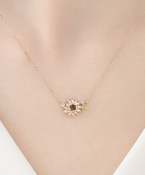 CANAL 4℃(カナルヨンドシー)の「【8月誕生花】シルバー ひまわり 向日葵 ネックレス(ネックレス・レディース・ピンクゴールド・FREE)」の4枚目の写真