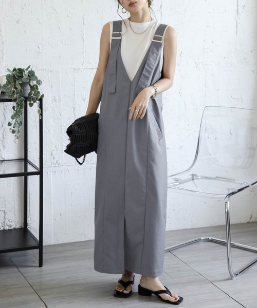 La-gemme（ラジェム）の「Vネックジャンパースカート（ジャンパースカート・レディース・グレー/ベージュ/ブラック・フリー）」の3枚目の写真