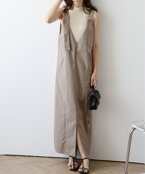 La-gemme（ラジェム）の「Vネックジャンパースカート（ジャンパースカート・レディース・グレー/ベージュ/ブラック・フリー）」の9枚目の写真