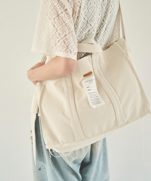 Camphor wood（カンファーウッド）の「cut off fringe shoulder bag / カットオフフリンジショルダーバッグ（ショルダーバッグ・メンズ・チャコールグレー/ベージュ・FREE）」の5枚目の写真