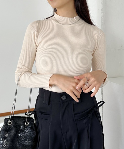 CLEA（クレア）の「リブハイネックニットトップス（ニット/セーター・レディース・アイボリー/ブラック/レッド/グレー/ブラウン/ライトピンク/ライトブルー/ホワイト・FREE）」の3枚目の写真