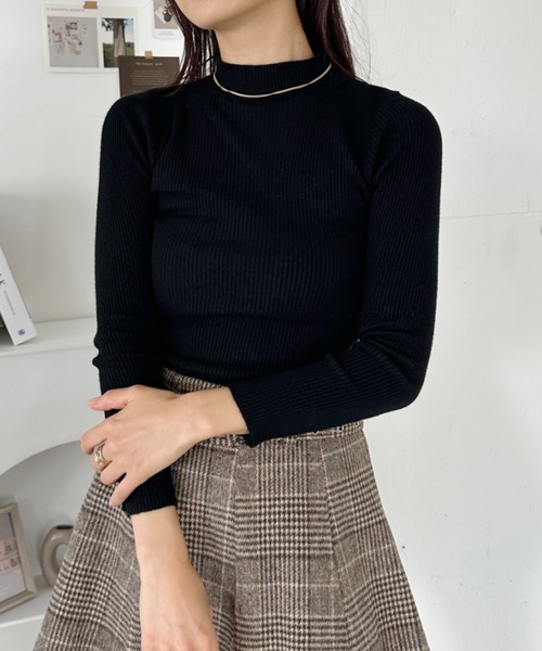 CLEA（クレア）の「リブハイネックニットトップス（ニット/セーター・レディース・アイボリー/ブラック/レッド/グレー/ブラウン/ライトピンク/ライトブルー/ホワイト・FREE）」の4枚目の写真