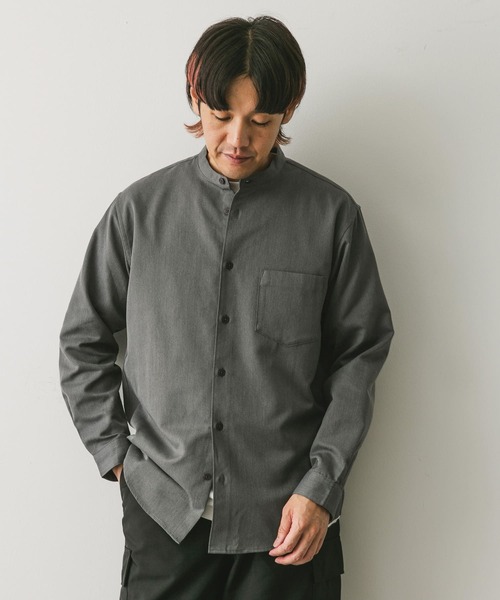 URBAN RESEARCH DOORS（アーバンリサーチドアーズ）の「『吸水速乾』セオアルファウールライクバンドカラーシャツ（シャツ/ブラウス・メンズ・グレー/ライトグレー/グリーン/ダークブラウン・MEDIUM/LARGE）」の20枚目の写真