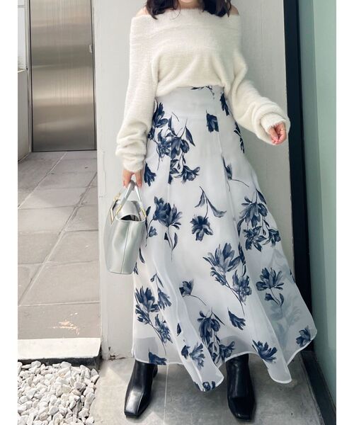 MERCURYDUO（マーキュリーデュオ）の「オフショルミニシャギーニット（ニット/セーター・レディース・グレー/レッド/アイボリー/イエロー・FREE）」の5枚目の写真