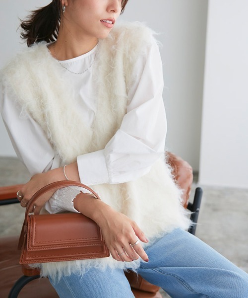 Pierrot（ピエロ）の「起毛Vネックニットベスト（ベスト・レディース・杢グレー/アイボリー/チャコール・L/M）」の17枚目の写真