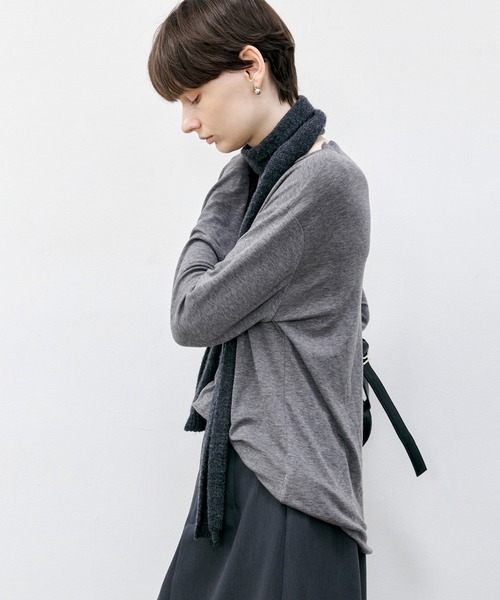 tageechita(タジチタ)の「【tageechita】ボードネックソフトニットトップス(Tシャツ/カットソー・レディース・ブラウン/グレー/アイボリー/ブラック・S/M/L)」の22枚目の写真