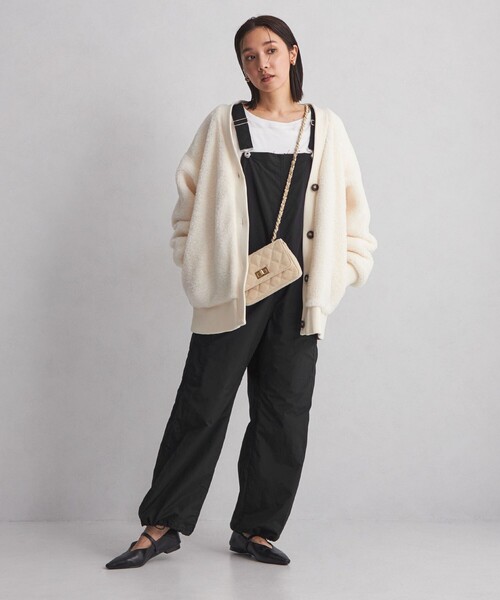 green label relaxing(グリーンレーベルリラクシング)の「<at ease>カーゴ サロペット(サロペット/オーバーオール・レディース・ブラック/オリーブ・FREE)」の2枚目の写真