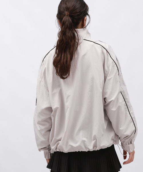 LAKOLE（ラコレ）の「コードライントラックジャケット/143835（ブルゾン・レディース・グレー/アイボリー/ブラック・FREE）」の18枚目の写真