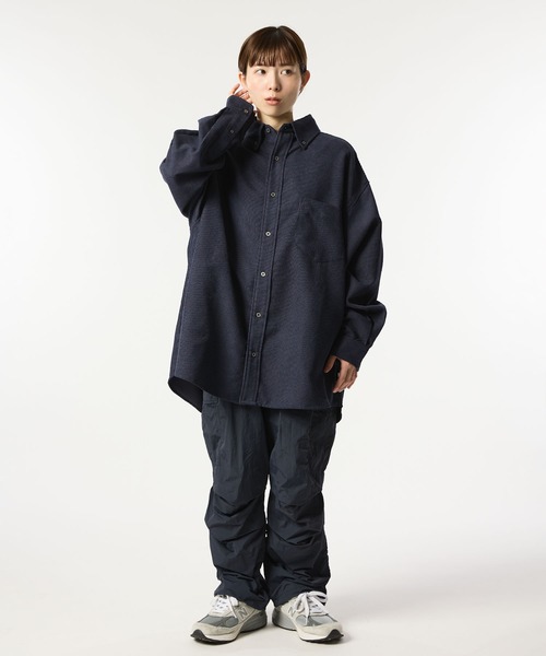 meltum(メルタム)の「OVERSIZED CORDUROY SHIRT(シャツ/ブラウス・メンズ・ネイビー/ブラック/ブラウン・FREE)」の15枚目の写真