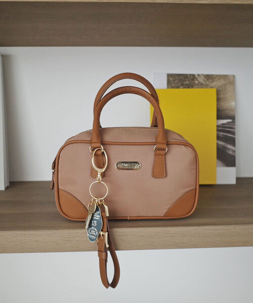 SLOBE IENA（スローブイエナ）の「《WEB限定/追加》SLOBE チャーム（キーケース/キーアクセサリー・レディース・キャメル・FREE）」の4枚目の写真